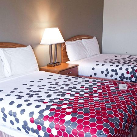 Econo Lodge Maquoketa Екстер'єр фото