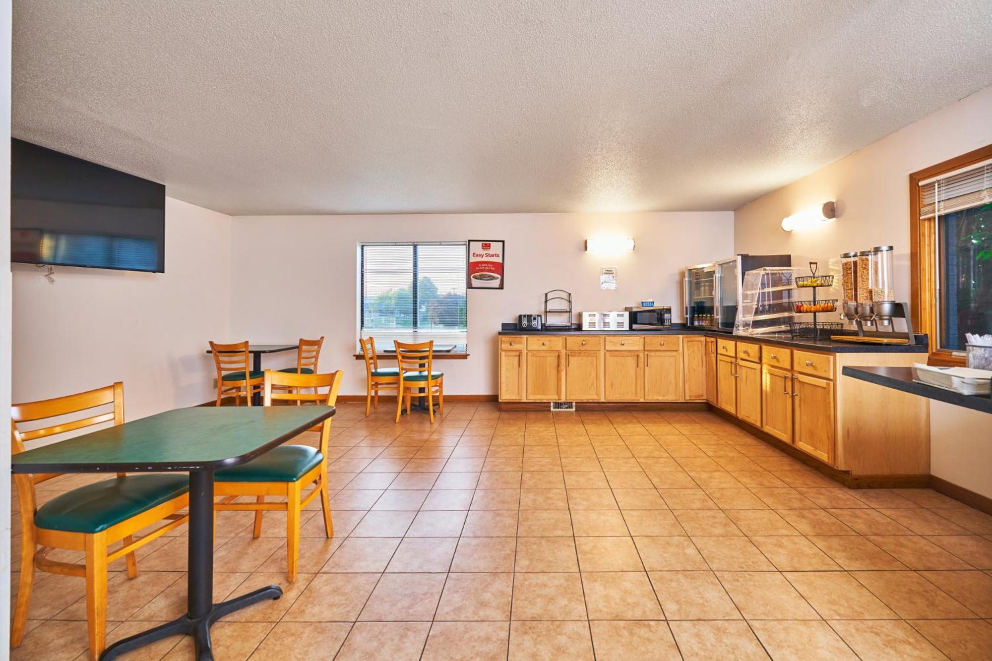 Econo Lodge Maquoketa Екстер'єр фото
