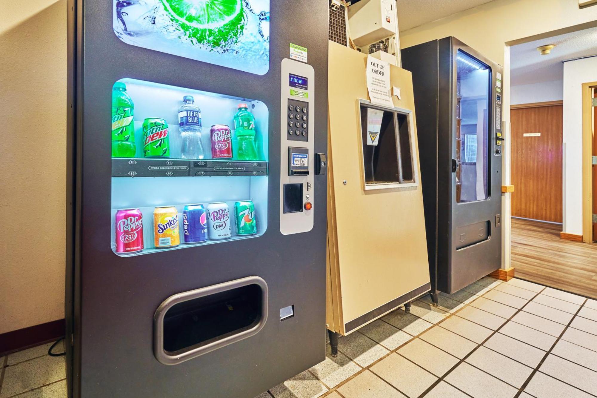 Econo Lodge Maquoketa Екстер'єр фото